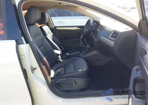 2013 Volkswagen Jetta 2.5L Se z USA, uszkodzony, nr VIN 3VWDP7AJ0DM394077